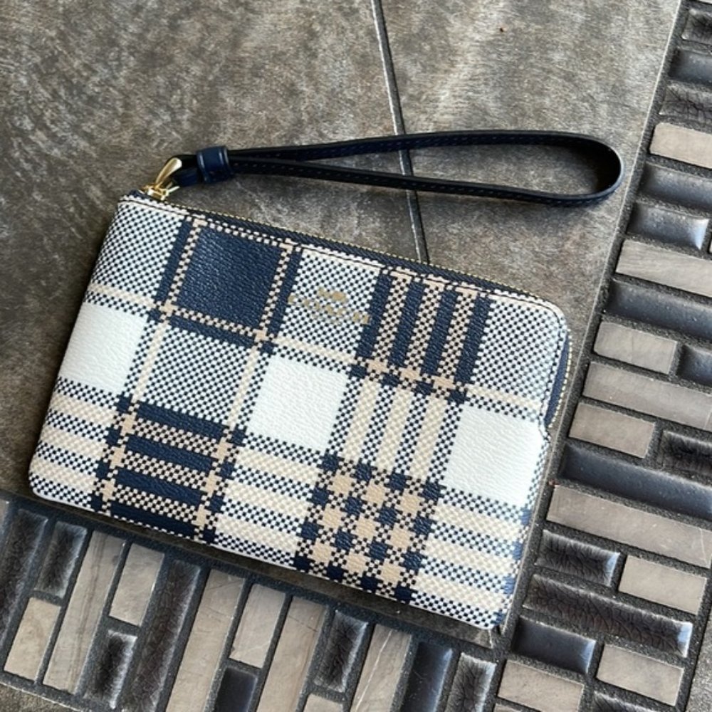 Coach Corner Zip Wristlet With Garden Plaid Print - Picture 1 of 15